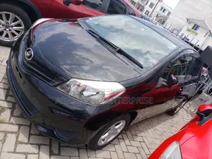 Toyota Vitz 1.3 AWD 3dr 2015 Matt Black