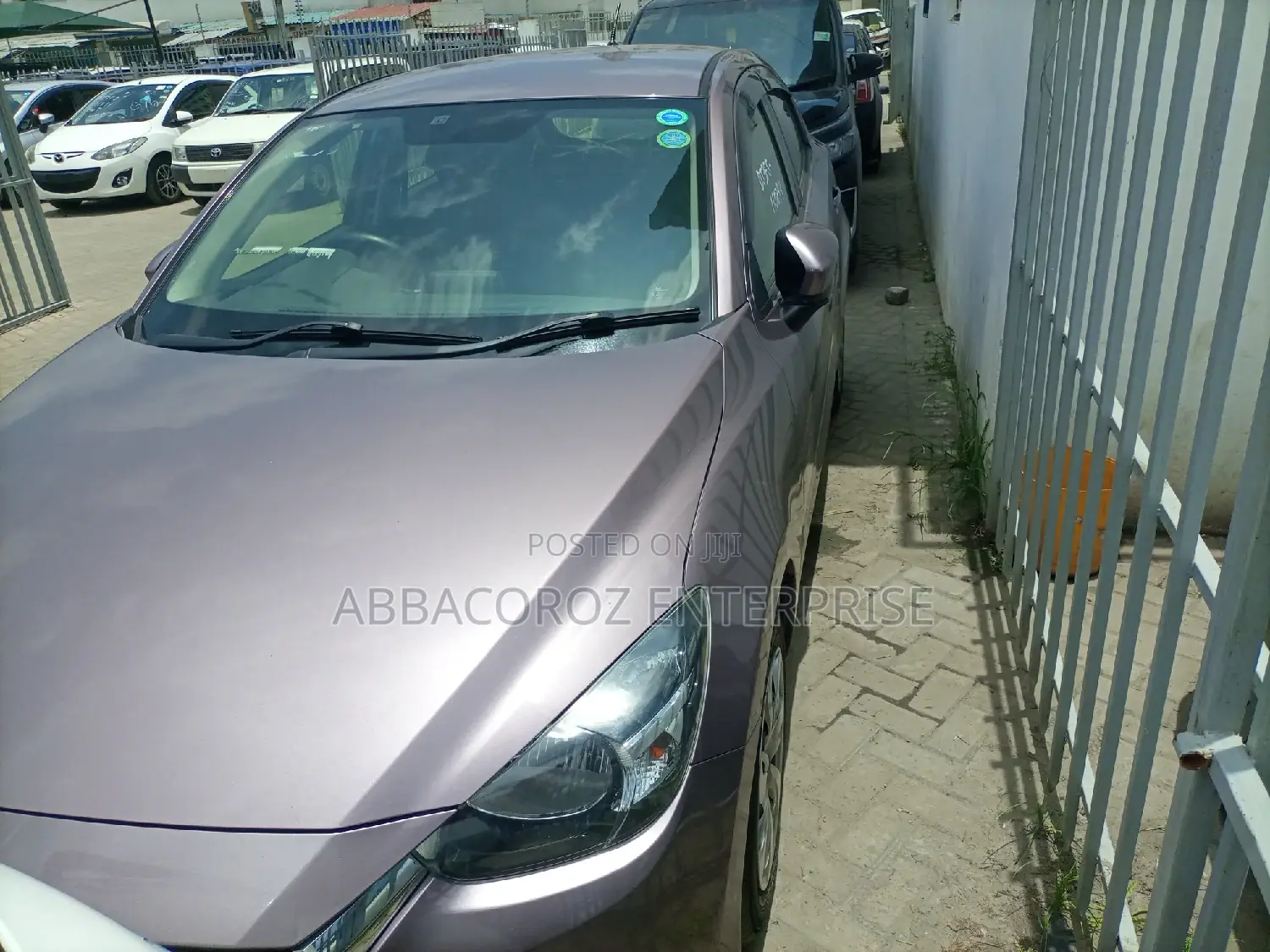 Mazda Demio 2014 Pink