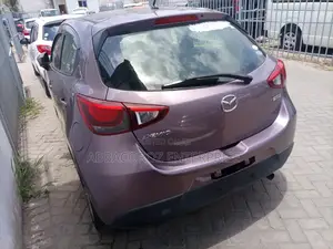 Mazda Demio 2014 Pink