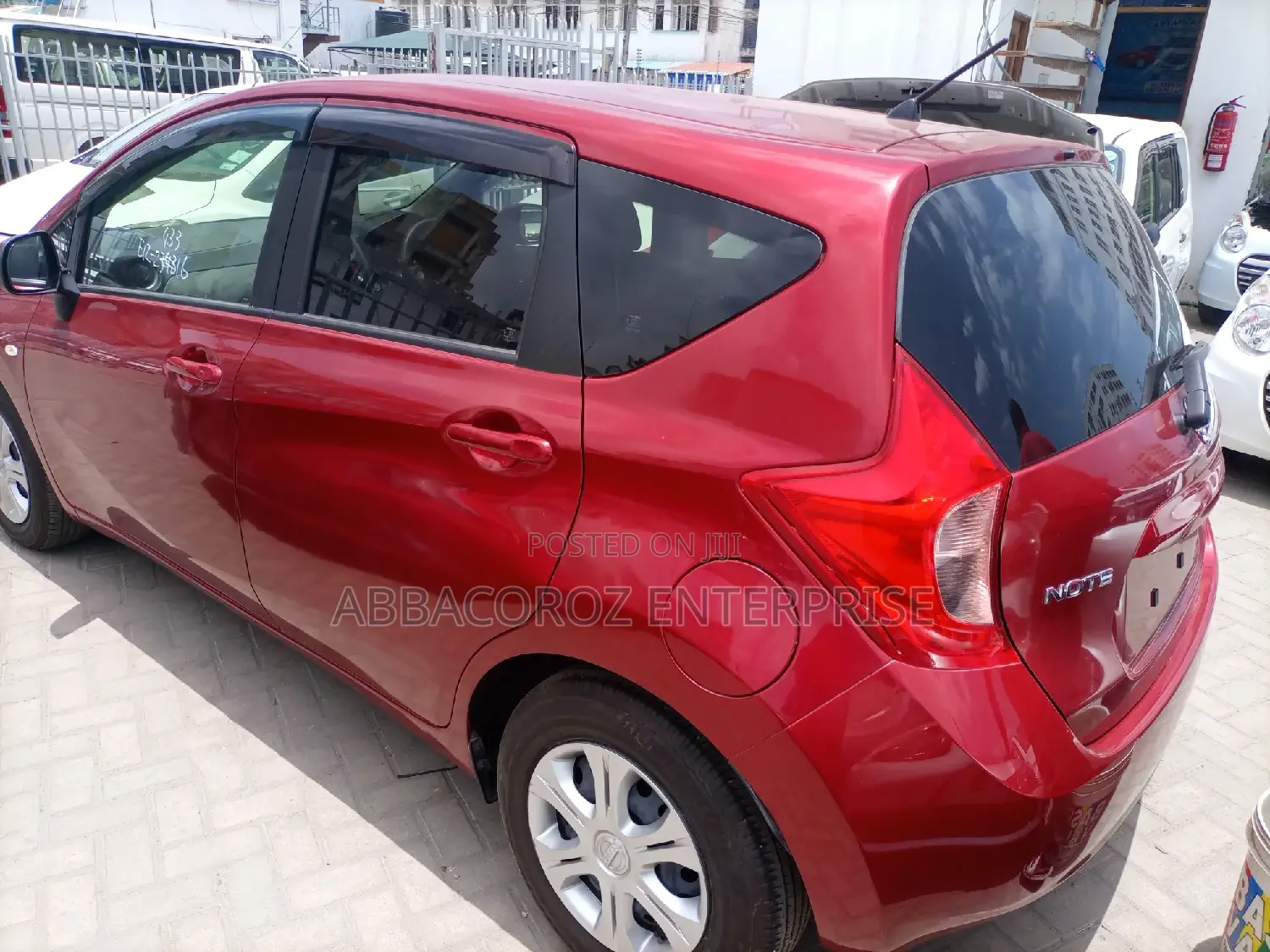 Nissan Note 2015 Red