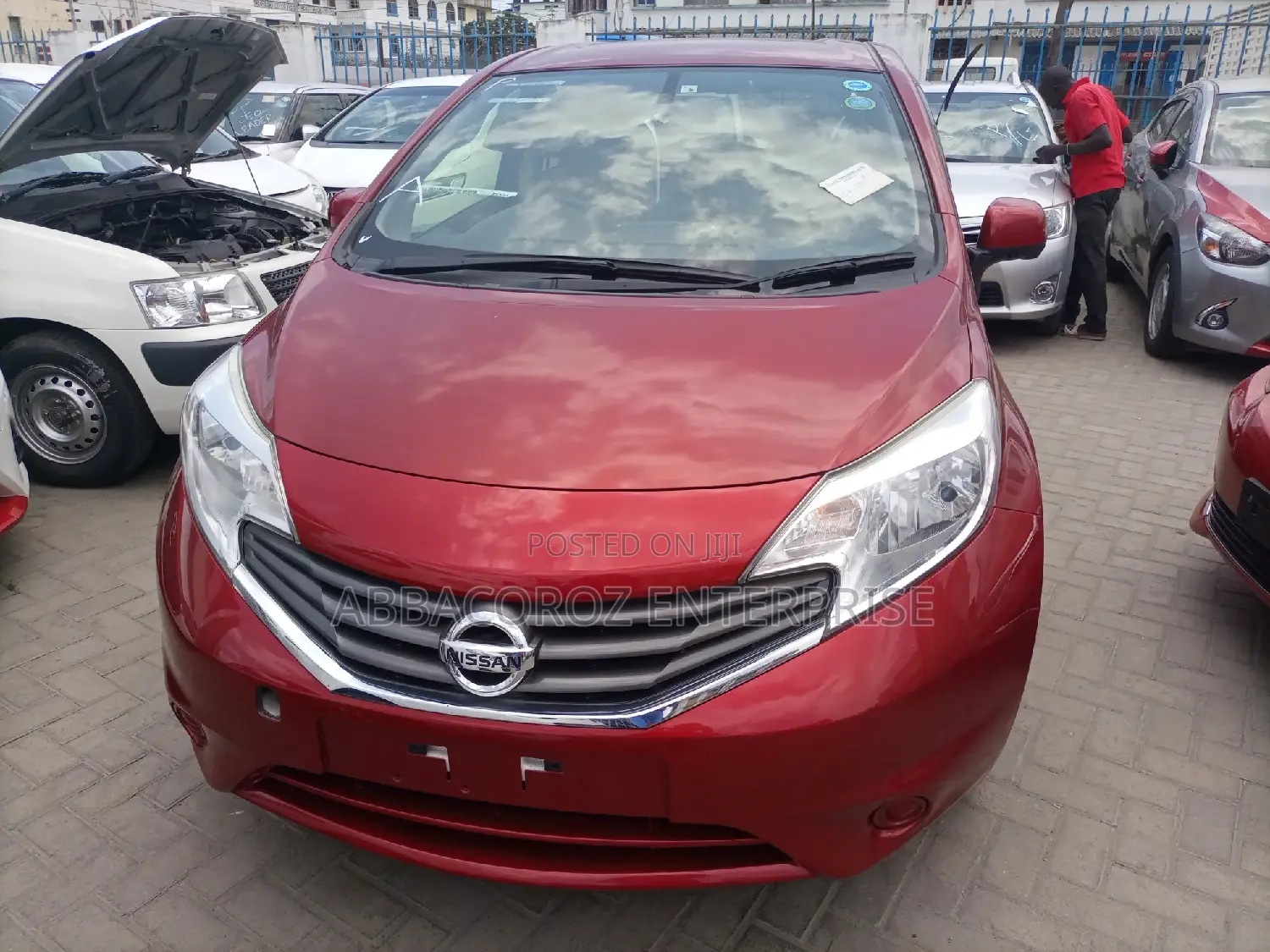 Nissan Note 2015 Red