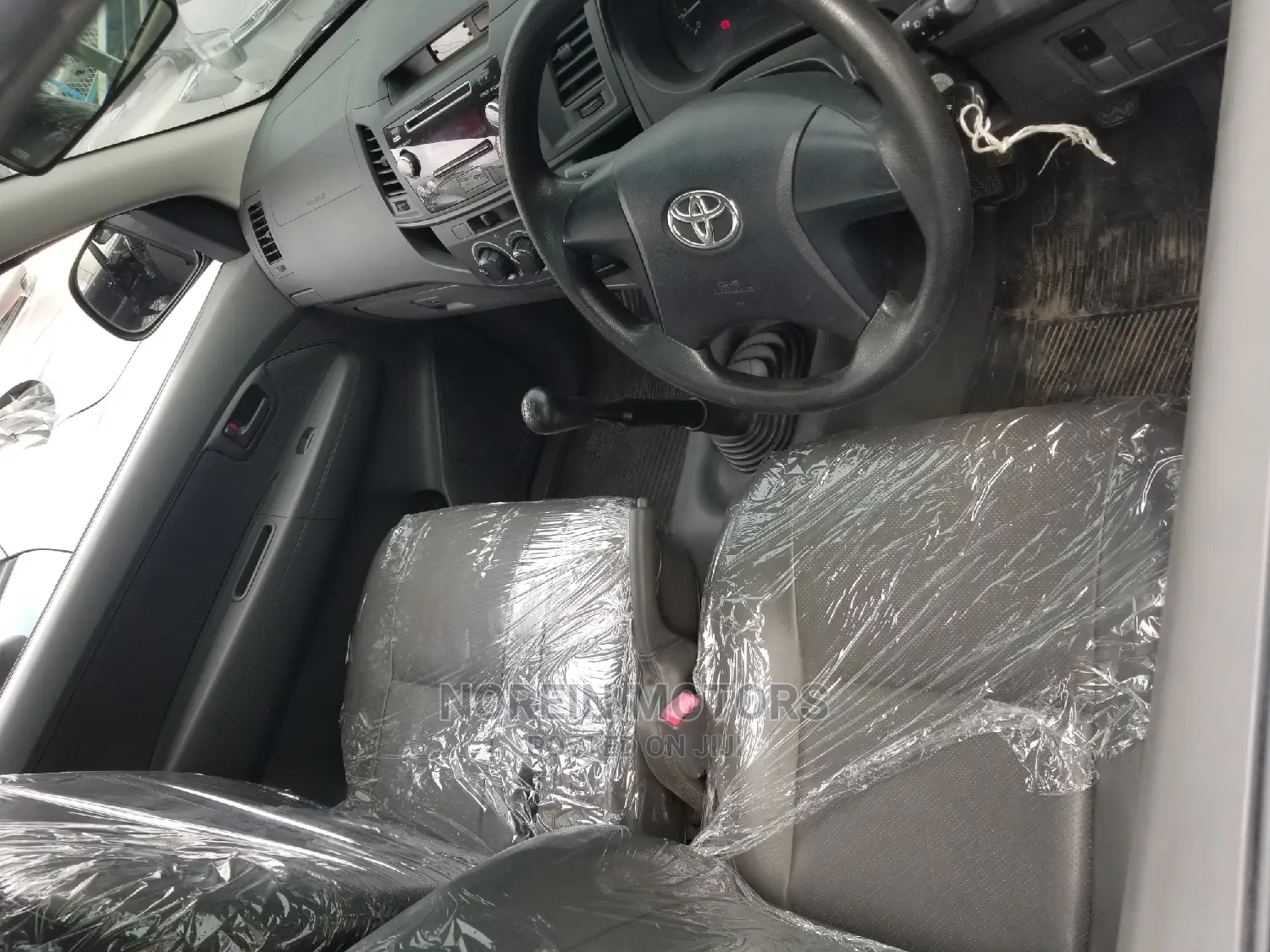 Toyota Hilux 2014 Green