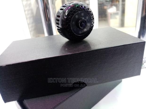 L22 Hidden Spy Camera - main view