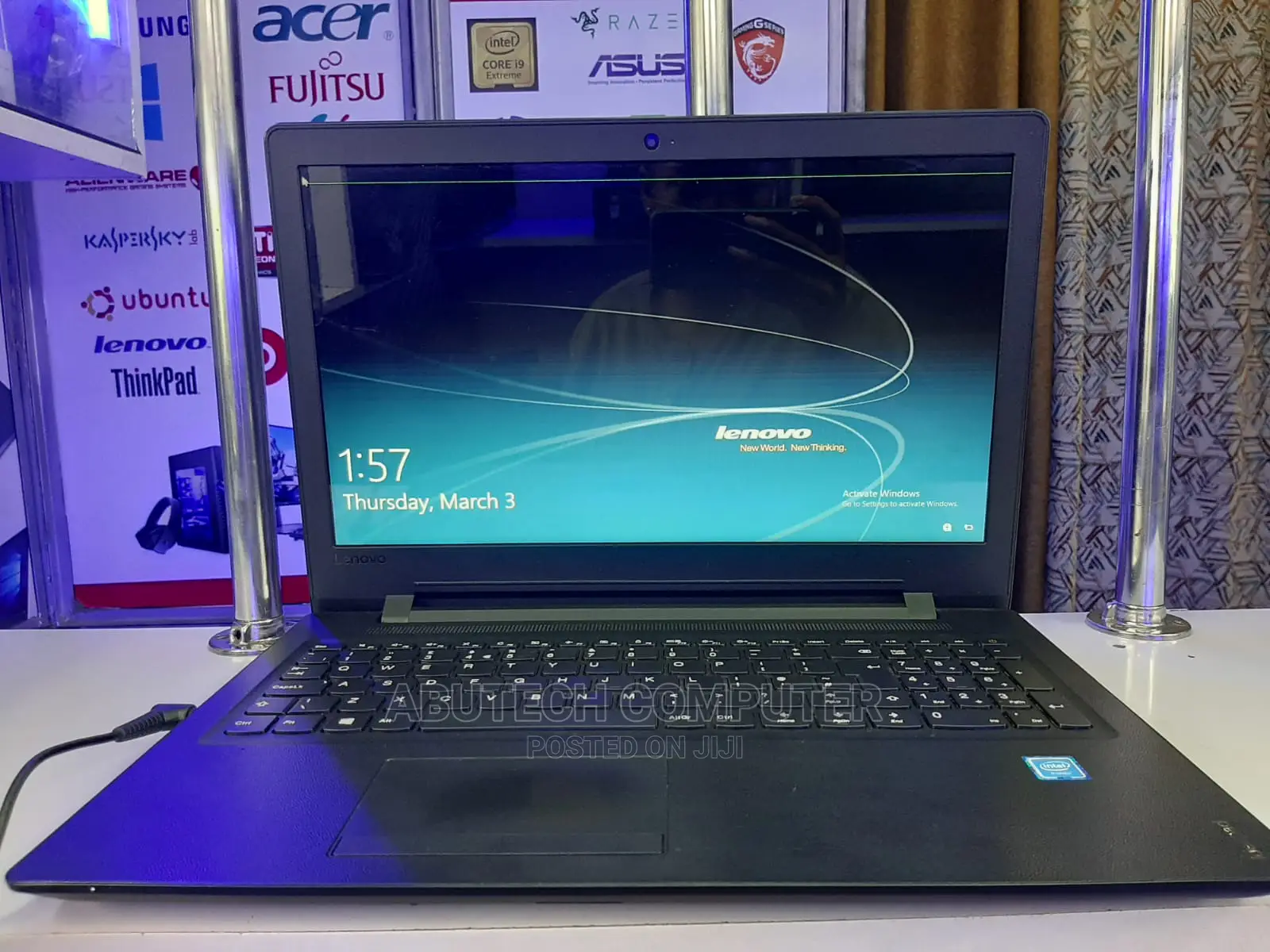 Laptop Lenovo IdeaPad 110 4GB Intel Celeron HDD 500GB