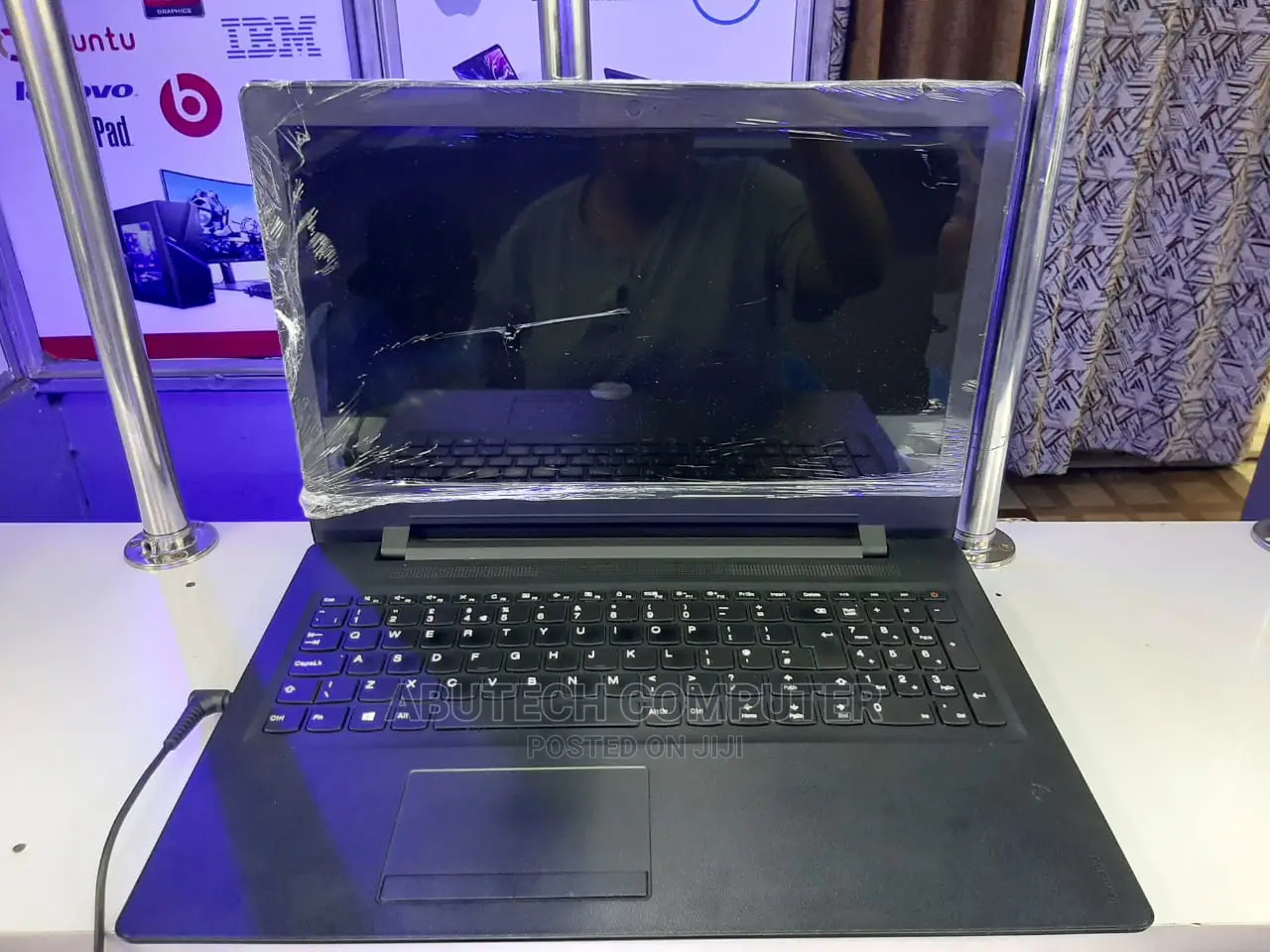 Laptop Lenovo IdeaPad 110 4GB Intel Celeron HDD 500GB