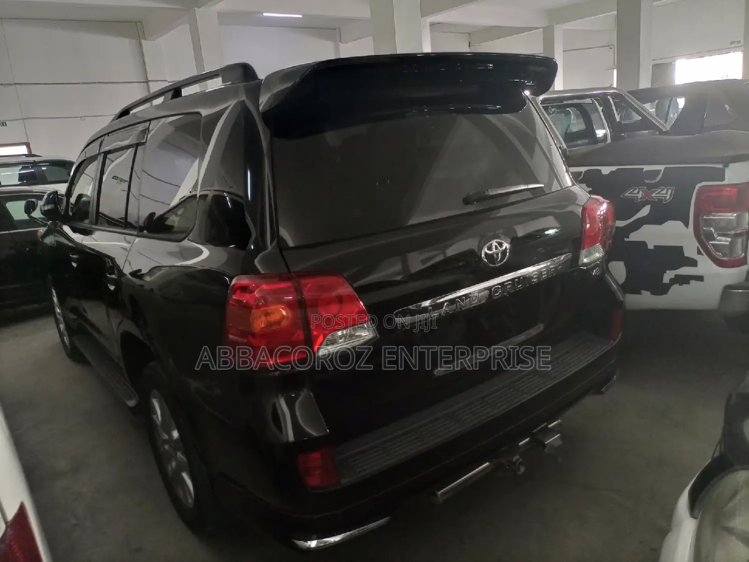 Toyota Land Cruiser 4.5 V8 GL 2015 Matt Black