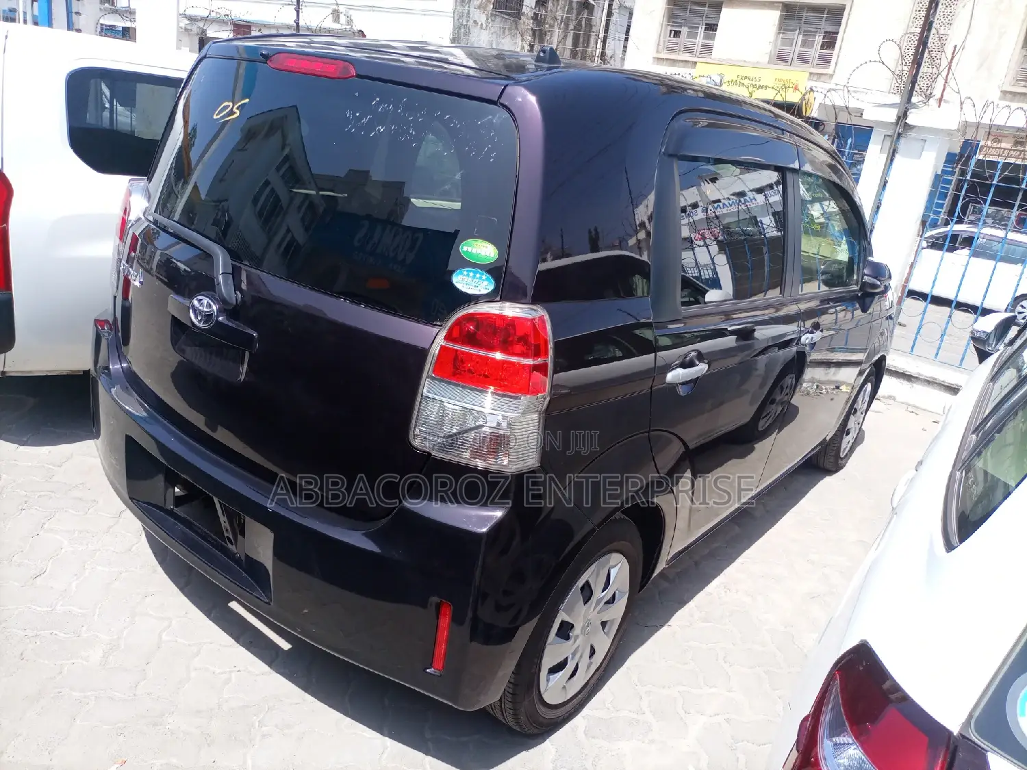 Toyota Spade 2015 Purple