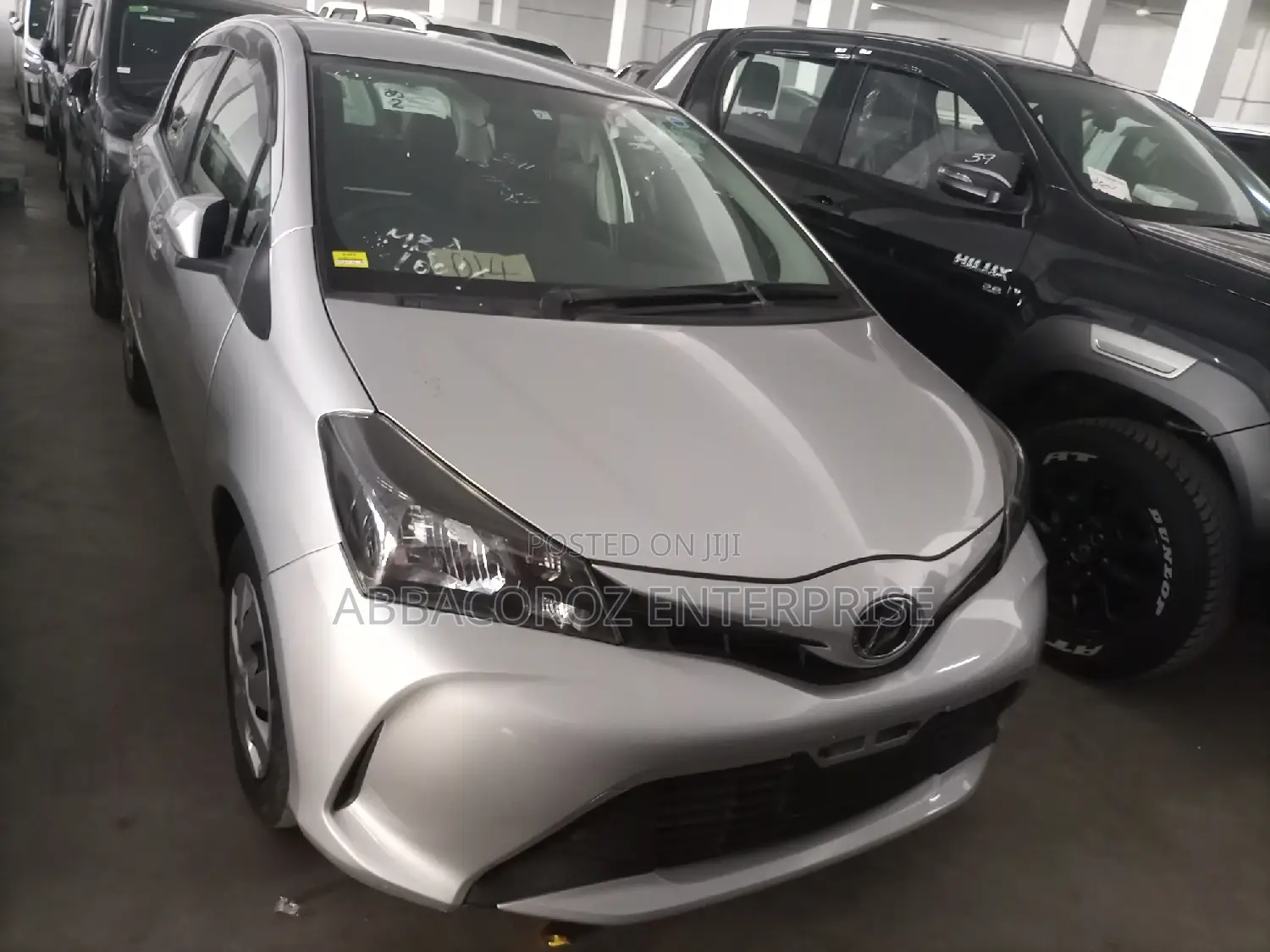 Toyota Vitz 2015 Gray