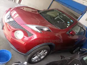 Nissan Juke 2015 Red