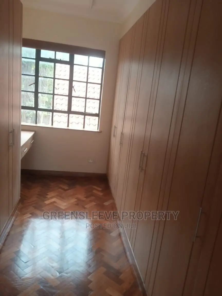 6bdrm Maisonette in Karen Plan for Rent