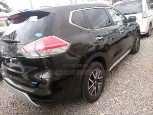 Nissan X-Trail 2015 Green
