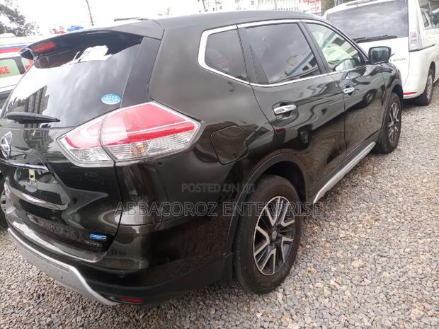 Nissan X-Trail 2015 Green