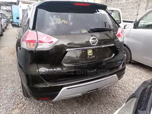 Nissan X-Trail 2015 Green