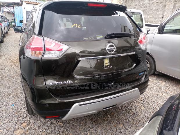 Nissan X-Trail 2015 Green - thumbnail 3