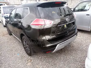 Nissan X-Trail 2015 Green