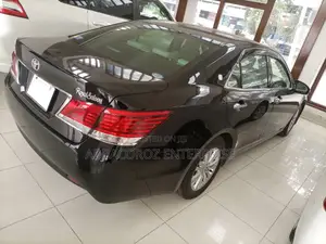 Toyota Crown 2015 Matt Black