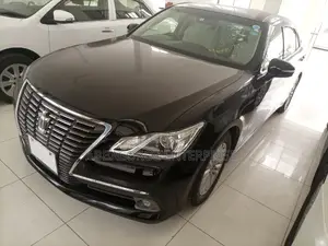 Toyota Crown 2015 Matt Black