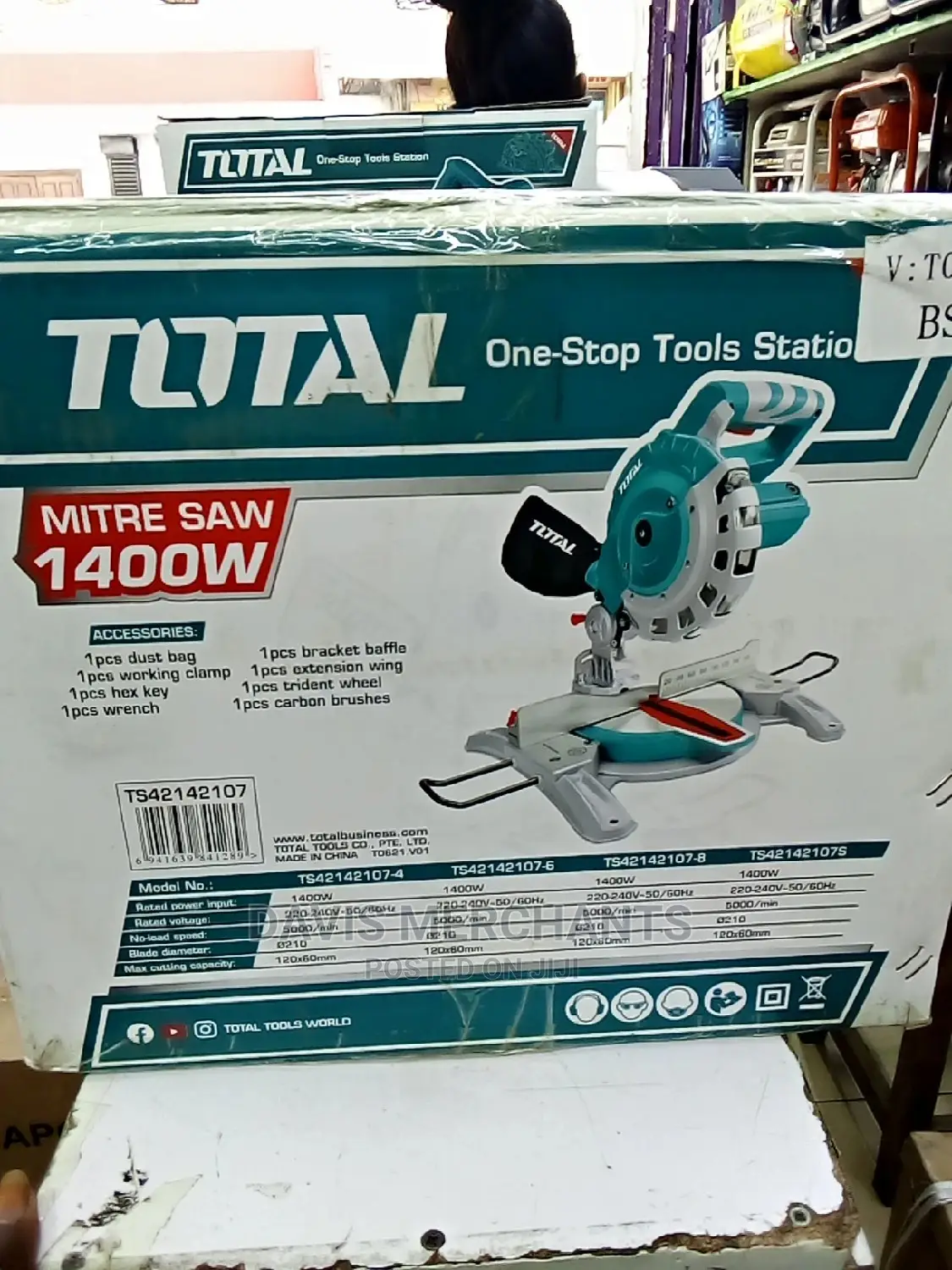 Total Miter Saw 1600w