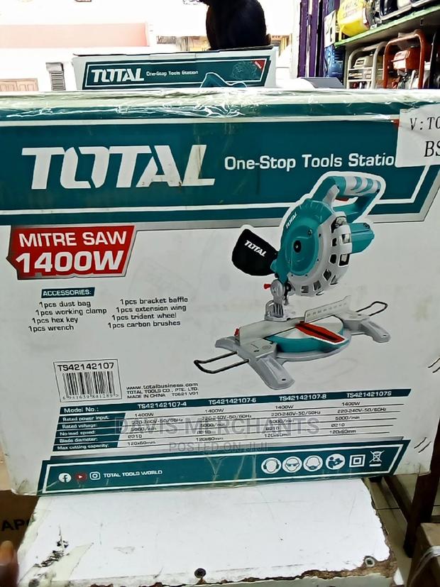 Total Miter Saw 1600w
