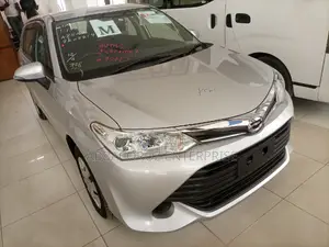 Toyota Fielder 2015 Silver