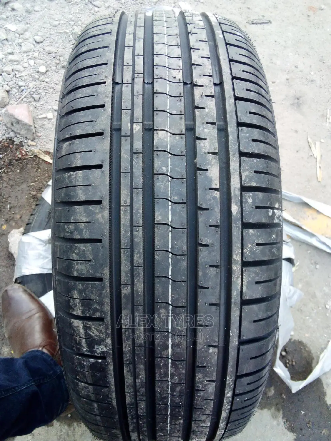 235/55r18 Zeetex Tyres Made in Indonesia