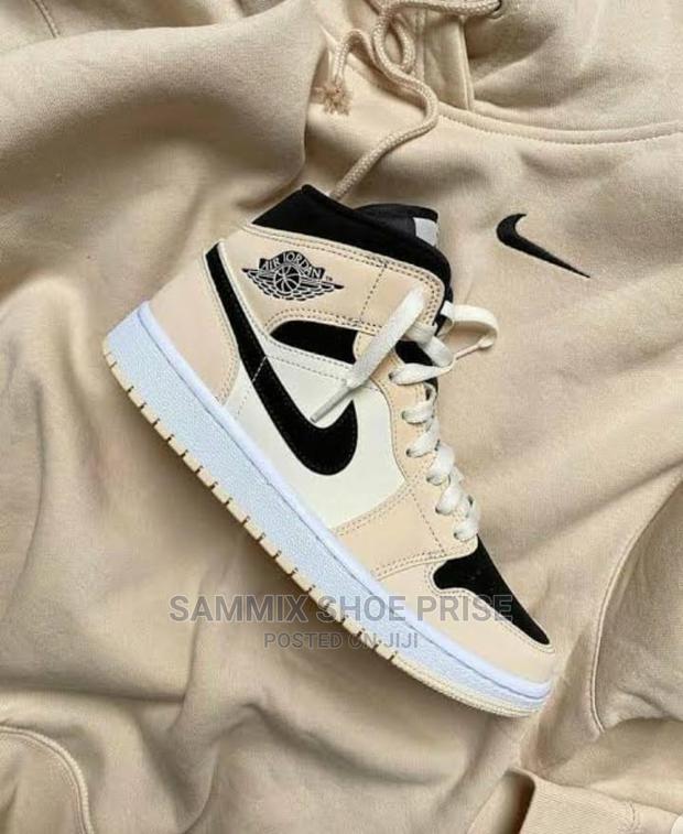 Jordan 1 Sneakers - main view