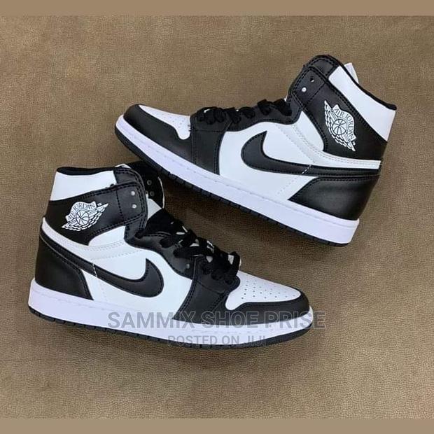 Jordan 1 Sneakers - thumbnail 3