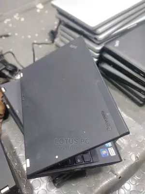 Laptop Lenovo ThinkPad X230 4GB Intel Core I5 HDD 320GB