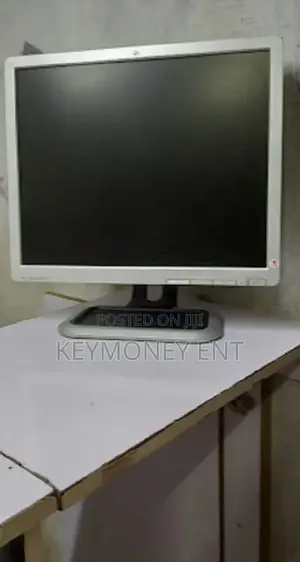 19 Inches Refurbished Display Monitor