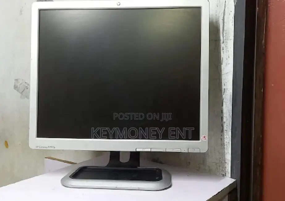 Refurbished 17 Inches HP