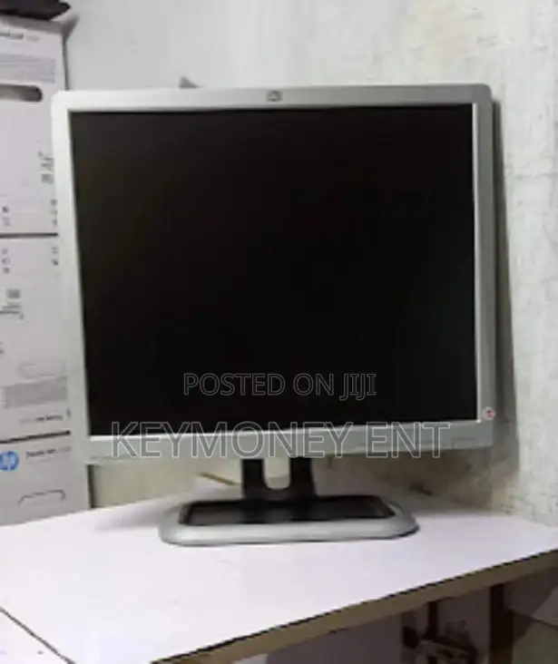 17 Inches Clean Monitor