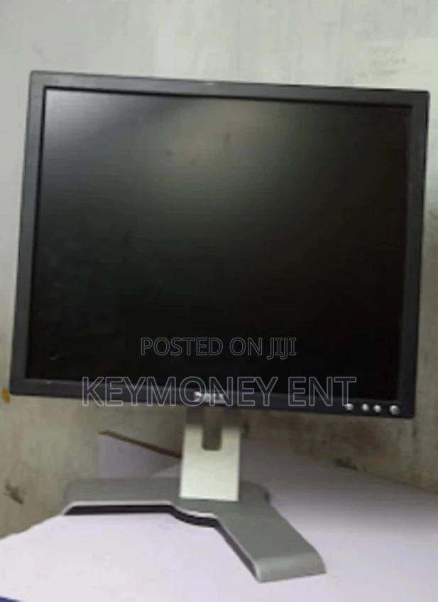 Dell 19 Inches Square Tft