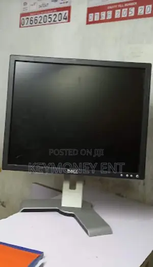 Refurbished Dell Monitor 19 Inches Square