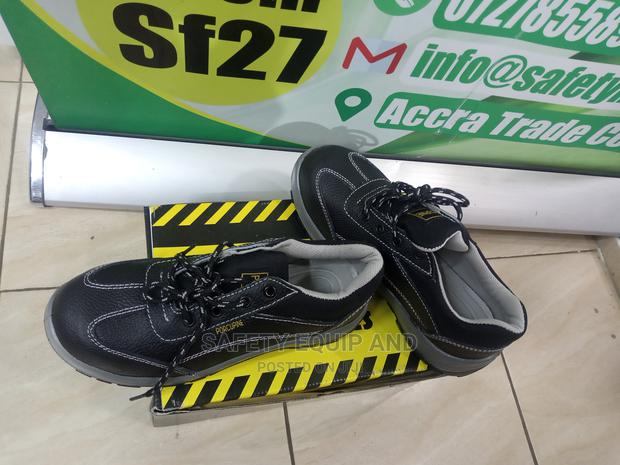 Grab Safety Steel Toe Boots at Discounted Price
