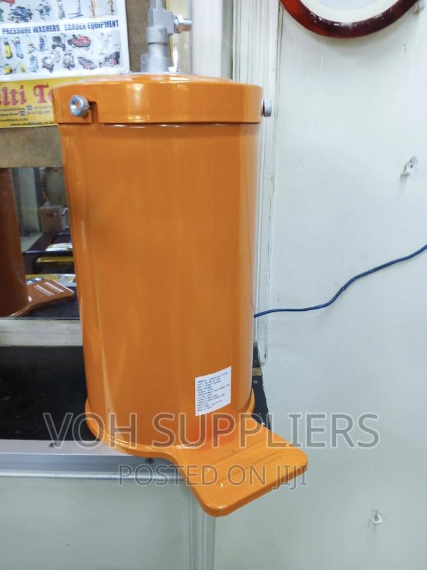 5kg Grease Bucket - main view