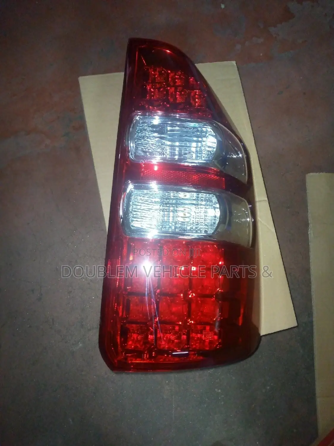 Tail Lamp Toyota Noah 2012