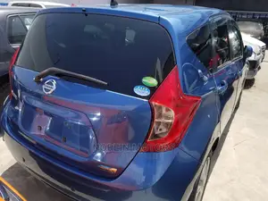 Nissan Note 2015 Green