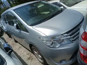 Nissan Serena 2015 Gray