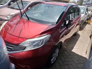 Nissan Note 2015 Red
