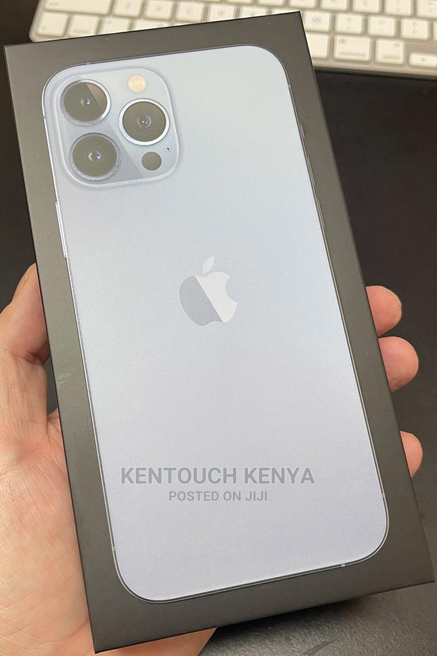 New Apple iPhone 13 256 GB Black - thumbnail 3