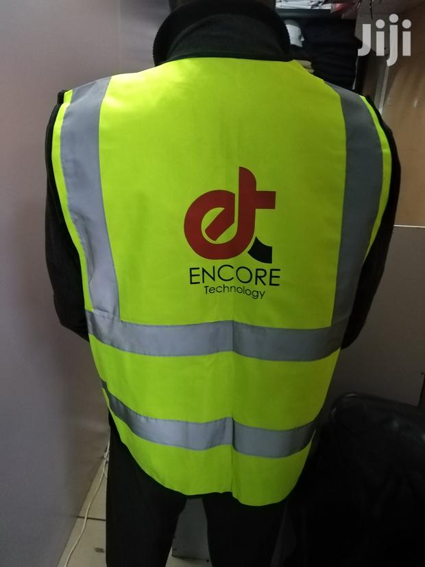 Executive Reflector Vests - thumbnail 2