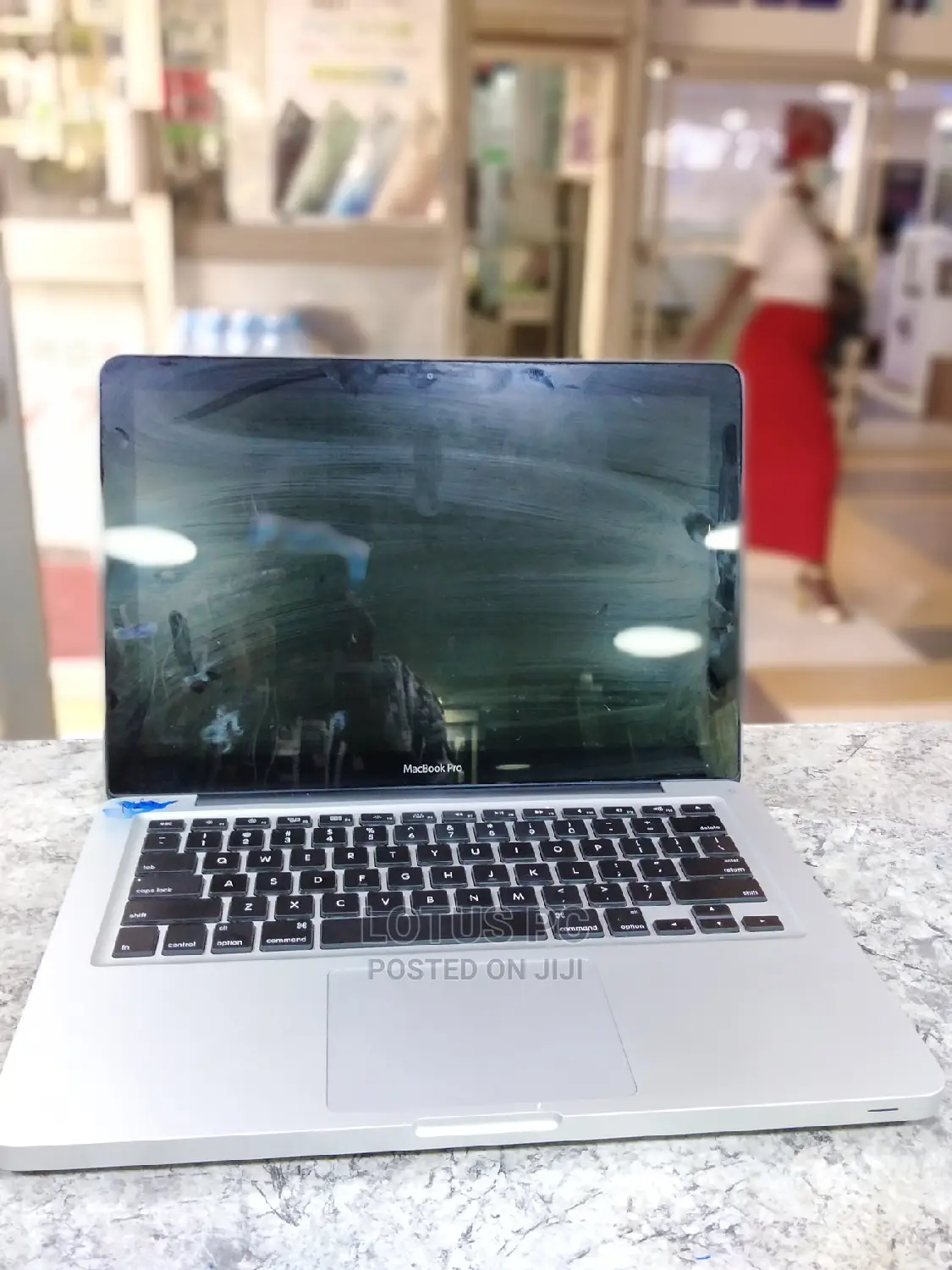 Laptop Apple MacBook 2012 4GB Intel Core I5 HDD 500GB