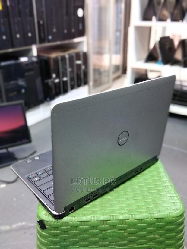 Laptop Dell Latitude E7240 4GB Intel Core I7 SSD 128GB - main view