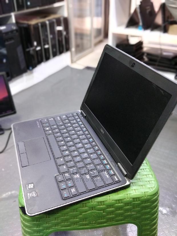 Laptop Dell Latitude E7240 4GB Intel Core I7 SSD 128GB - thumbnail 2