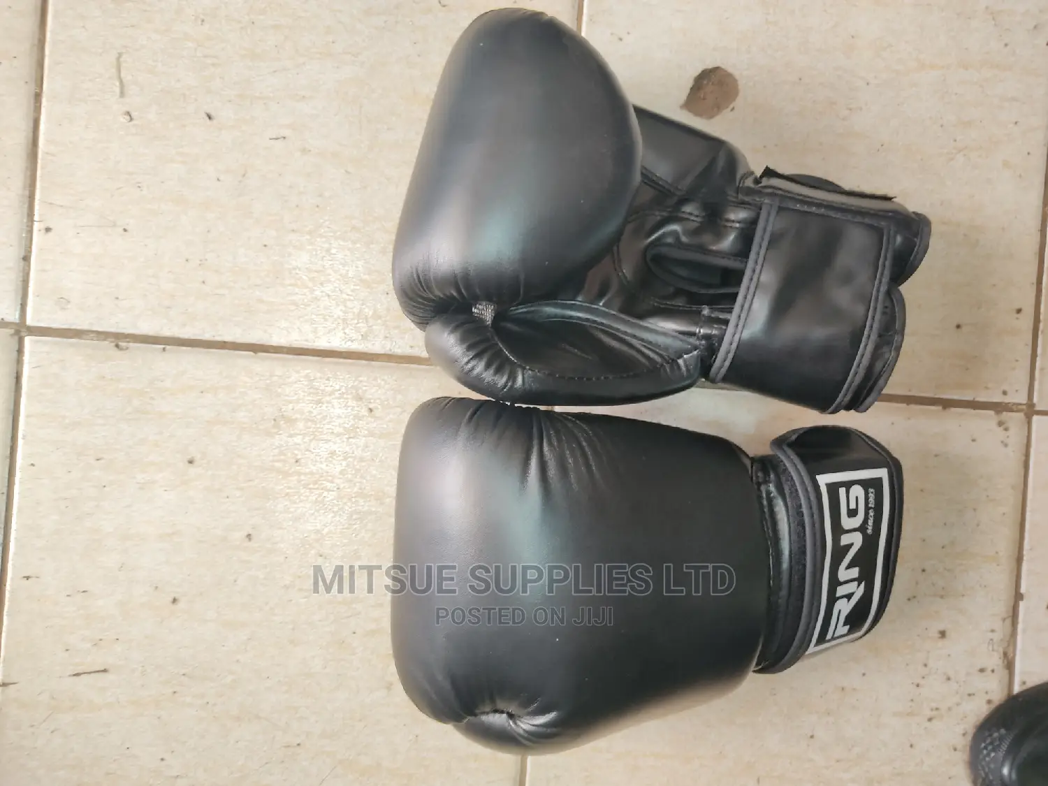 Ring Boxing Gloves - 14oz