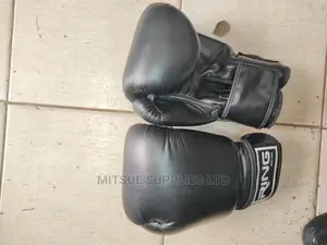 Ring Boxing Gloves - 14oz