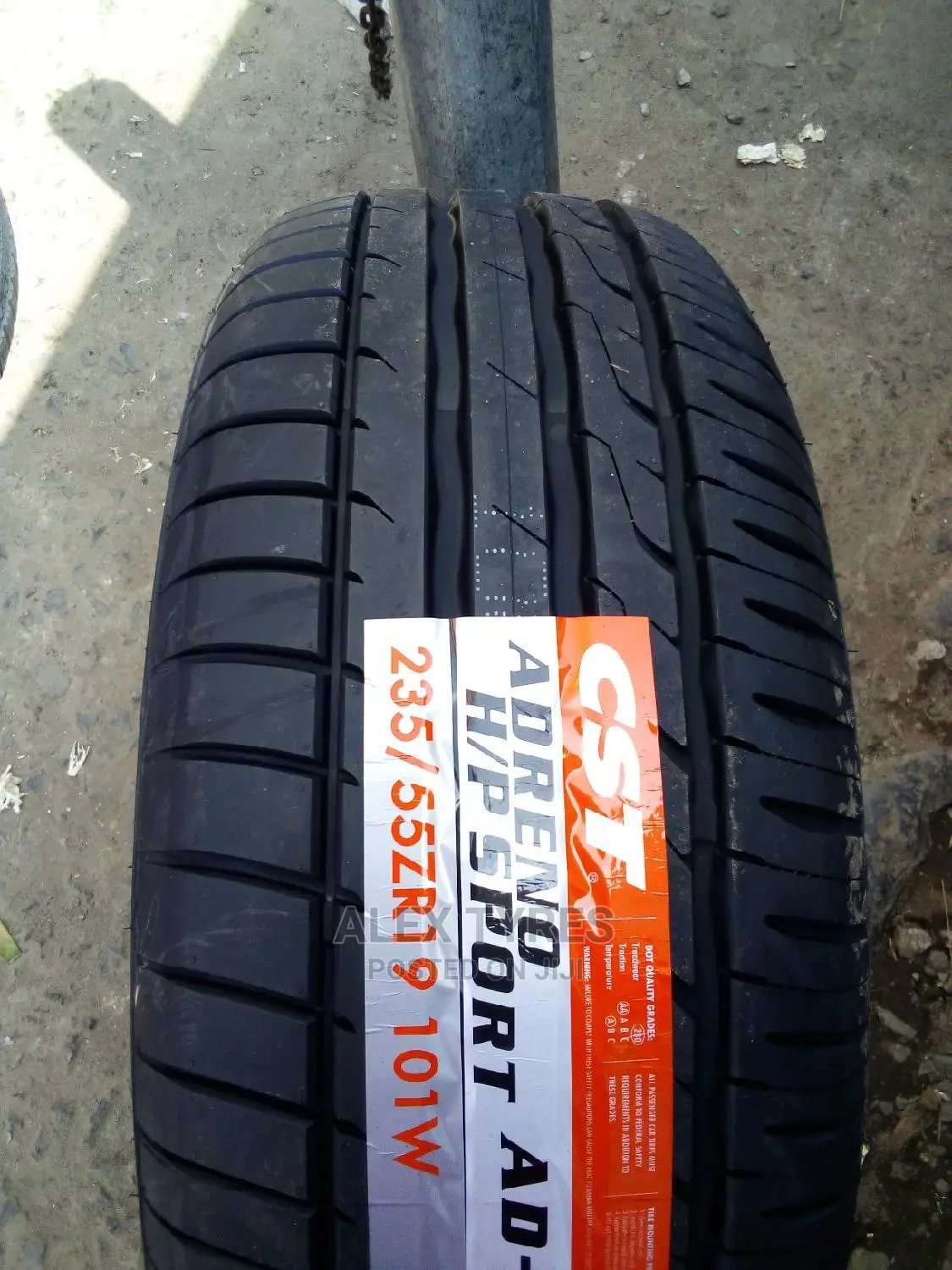 235/55r19 Cst H/P Sport Tyres Made in China