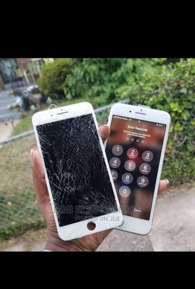 iPhones Screens Replacement (Offer Original Screen)