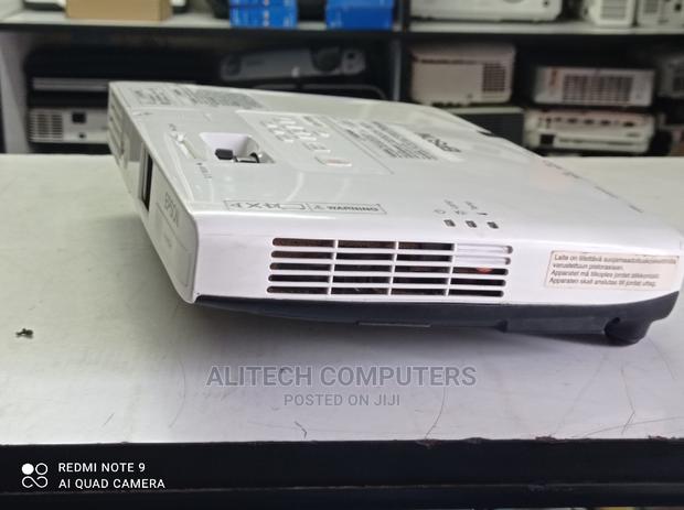 Epson Eb-1770w Utrla Slim Projector - thumbnail 4