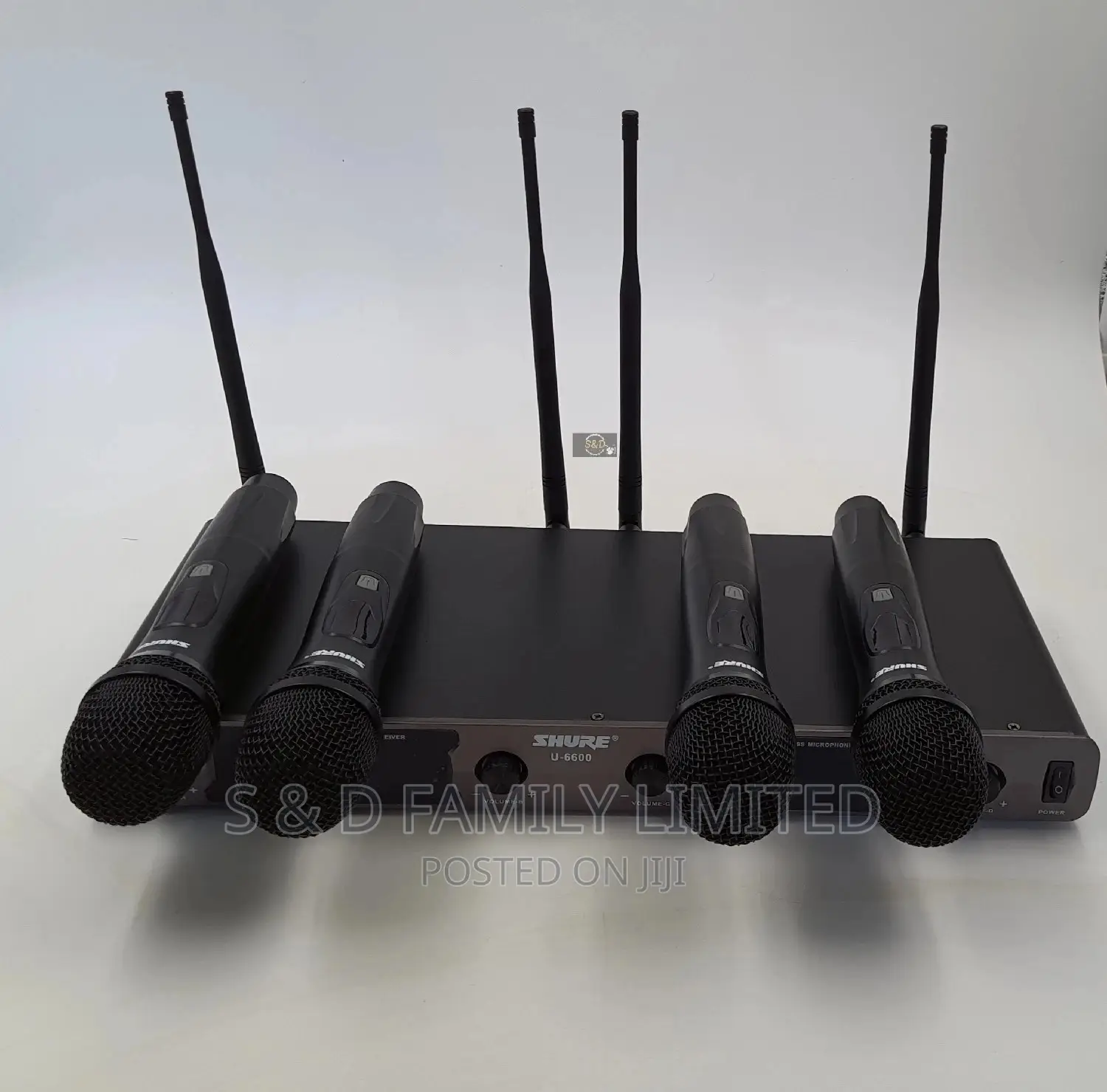 Shure U-6600 4 in 1 Wireless Microphone